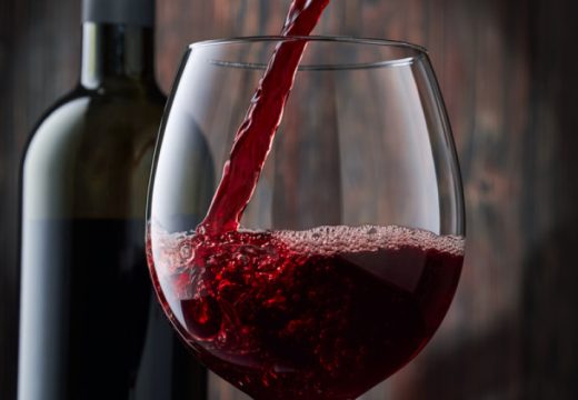 Obučili algoritam: Istraživači obučavaju vještačku inteligenciju da otkriva lažno vino