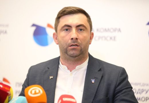 “Dodik vlada godinama jer u opoziciji imamo trojance”:  Petrović o sukobu s partijskim kolegama iz SDS-a (Video)