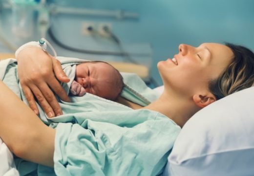 Čestitke srećnim roditeljima!: U Srpskoj rođena još 21 beba