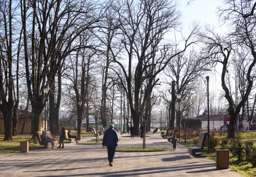 Magla će negdje ostati tokom dana: Temperatura nešto niža, ali i dalje toplo za ovo doba godine