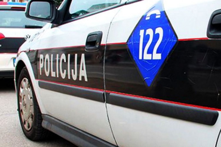 policija