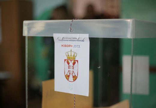 Republička izborna komisija donijela odluku: Ponavljanje glasanja na oko 30 biračkih mjesta u Srbiji