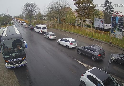AMS RS :Pojačan intenzitet saobraćaja na izlazu iz BiH