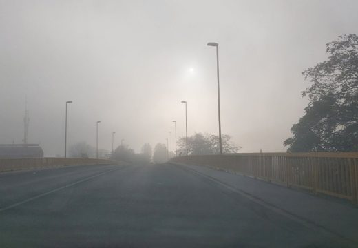 AMS RS: Pretežno suvi kolovozi, jutarnja magla smanjuje vidljivost