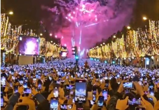 Pogledajte reakcije:Snimak sa dočeka Nove godine u Parizu usijao mreže