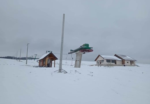Na radost ljubitelja zime: Ski-lift na Sokocu pušten u probni rad (Foto/Vieeo)