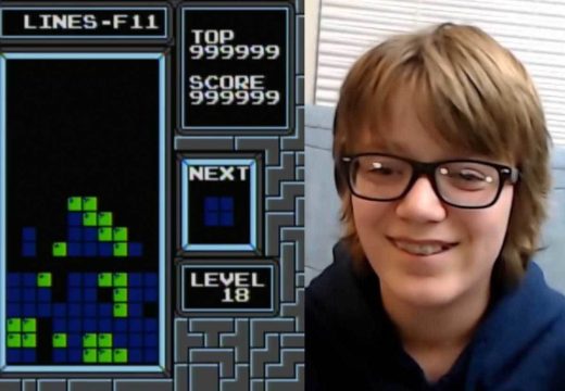 Kako je 13-godišnjak postao prva osoba koja je uspela da obrne Tetris (Video)
