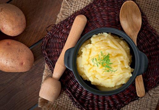 Evo šta treba da se uradi kada se skuva: Mali trik za savršen pire krompir