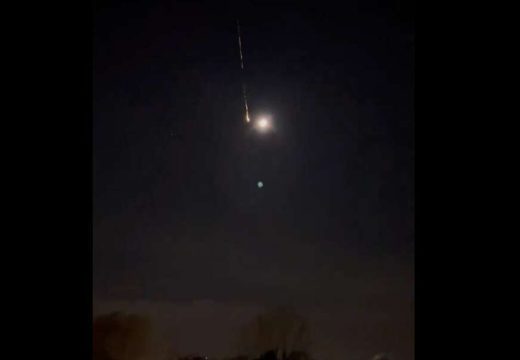 Svijetlilo nebo iznad Berlina: Pao asteroid u Njemačkoj (Video)