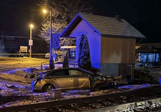 Vozač automobila nije poštovao signalizaciju: Oglasili se iz “Željeznica Srpske“ nakon nesreće u Čelincu
