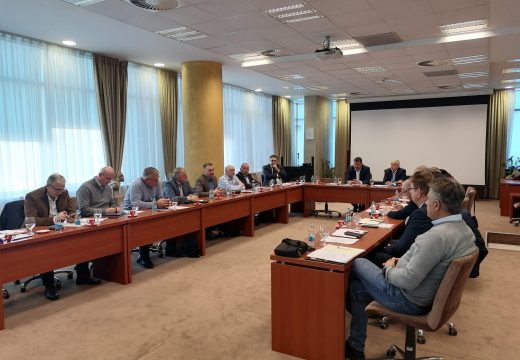 Uputili inicijativu Vladi: Poslodavci traže da se smanji “minimalac” u Srpskoj
