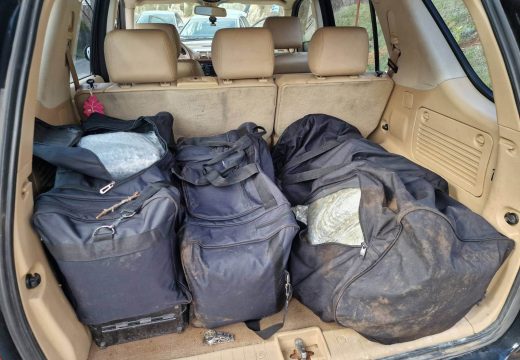 Pao i “čistač”: U Trebinju zaplijenjeno 40 kg droge