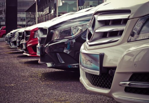 Građani BiH daju vrtoglave cifre za auta: Luksuzni Mercedes plaćen 504.329,15 KM