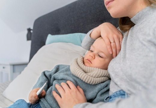 Zdravi kutak: Evo kako spustiti temperaturu kod bebe i kad se javiti ljekaru