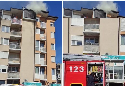 U intervenciji učestvovala tri vatrogasna vozila: Gorio krov zgrade u centru Bijeljine
