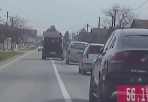 Za pola sata počinio 12 teških prekršaja: U Srbiji iz saobraćaja isključen vozač iz BiH (Video)