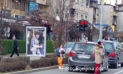 Centar Bijeljine: Prosjačenje na ulici