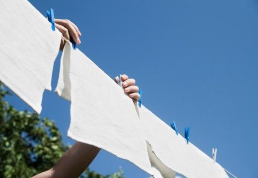 Vazduh ili sušilica: Ovo je pravilan način sušenja odjeće, da bi što duže izgledala kao nova