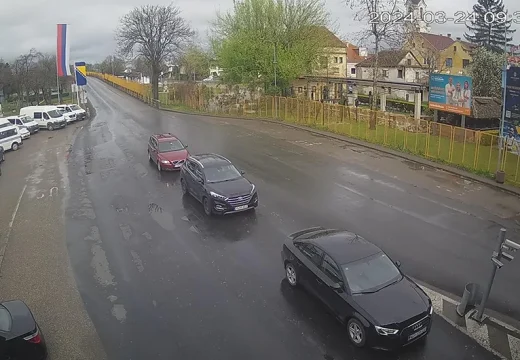Granični prelaz ponovo otvoren: Uspostavljen saobraćaj na prelazu Gradiška