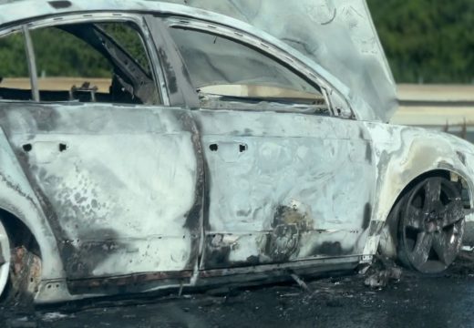 Hrvatska: Izgorio automobil na auto-putu (Video)