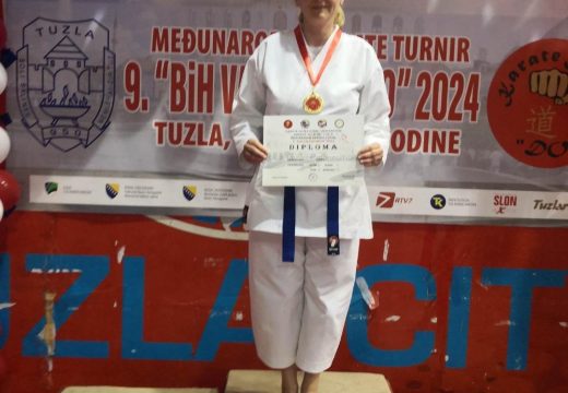 Primjer za Riplija: Osvojila zlato na turniru nakon četiri decenije pauze u karateu  (Foto)