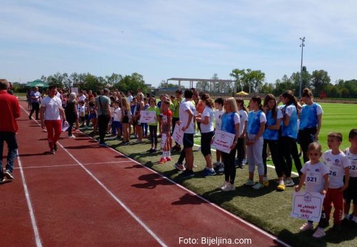 Učestvovalo 29 klubova sa 310 takmičara: Treći atletski miting “Trofej Bijeljina 2024” (Foto)