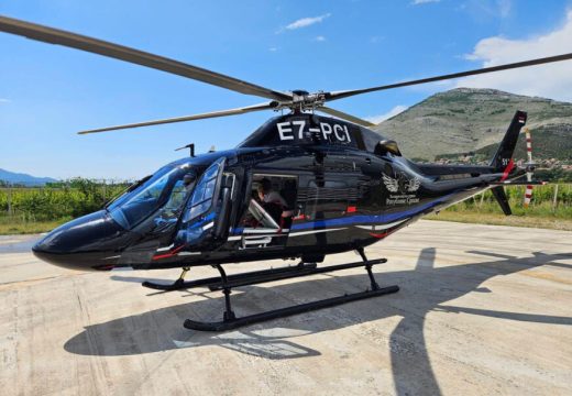 U jednom danu dvije akcije: Trudnica (24) iz Trebinja helikopterom hitno prevezena u UKC RS, iz Bijeljine u Banjaluku transportovana žena (63) (Foto)