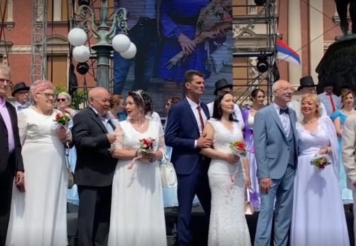 Priča para iz Beograda mami osmijeh: Sreli se poslije 45 godina i u trenutku odlučili za kolektivno vjenčanje