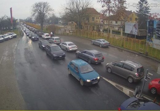 Vozači, budite strpljivi: Kolone na graničnim prelazima