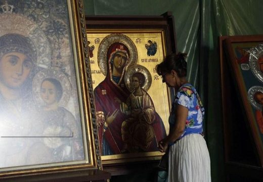 Policija: Prijedorčanka osumnjičena da je mjesecima krala ikone iz hrama