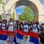 Humani gest: Pješke stigli na Ostrog kako bi pomogli Sergeju Stuparu