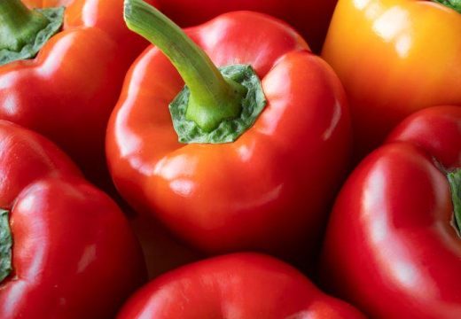 Mali trik za bolji rast: Paprike zalijte ovim rastvorom iz kuhinje kako bi bolje rasle