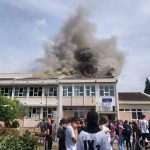 Crna Gora: Mali maturanti zapalili krov škole dok su slavili kraj školovanja (Video)