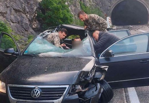 Nesreća: Vojnici spasavali unesrećene kod Mostara (Foto)
