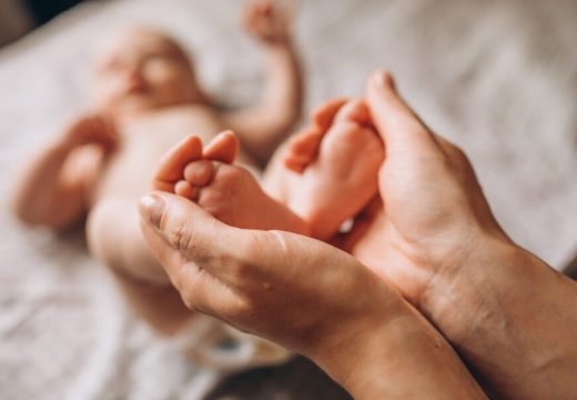 Babica i ginekolog oslobođen optužbe: Novorođenče im palo sa stola, te zadobilo povrede opasne po život
