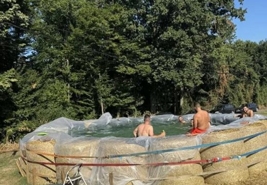 Bazenom od bala slame protiv vrućina: Semberce ova ideja koštala 500 KM (Foto/Video)
