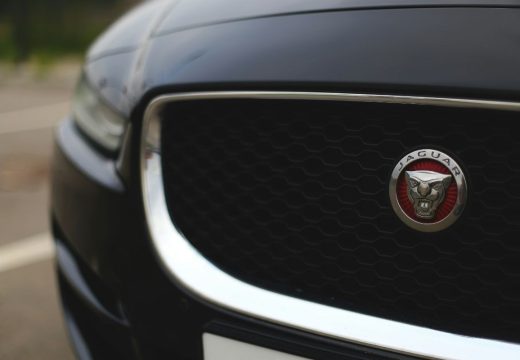 “Reimagine plan”: Jaguar ukida sve benzinske modele