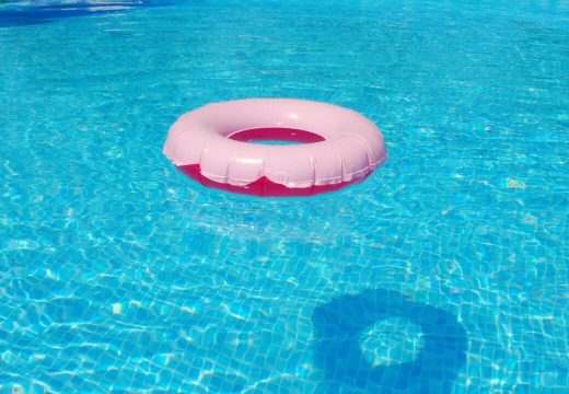 Ljekari savjetuju: Ovo obavezno treba da uradite poslije kupanja u bazenu