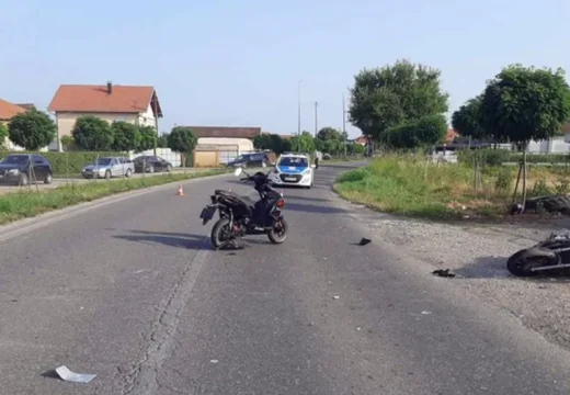 Vozači prevezeni u bolnicu: Sudarili se motocikl i moped kod Bijeljine