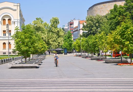 Držite se hlada: Sutra pretežno sunčano i vruće, temperatura skače i do 36 stepeni