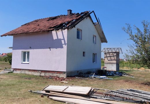 Šteta većih razmjera: Grom udario u kuću u Brčkom