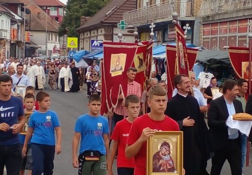 Tradicionalna litija ulicama Janje: Obilježena slava crkve Svetog proroka Ilije u Janji  (Foto)