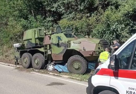 Oklopnim vozilom prešao na drugu stranu : Pripadnik Vojske Srbije koji je učestvovao u stravičnom sudaru, u kojem je stradalo 5 osoba, imao alkohol u krvi