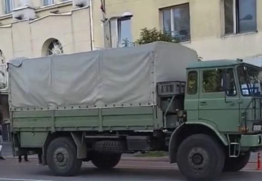 Izbori: Vojska dovezla glasačke listiće u Banjaluku (Video)