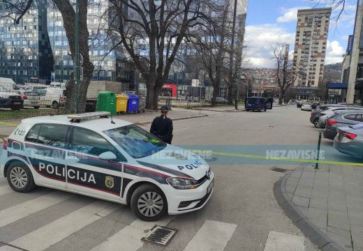 U toku je evakuacija učenika i osoblja: Dojava o bombi u tri sarajevske srednje škole