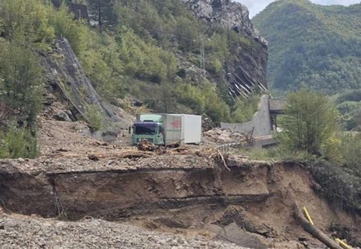 Jablanica potpuno odsječena: Nestala cesta M17 (Foto)