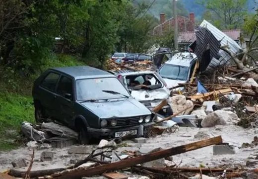 Spasilačke ekipe nastavljaju sa radom: Dan žalosti u Republici Srpskoj i FBiH