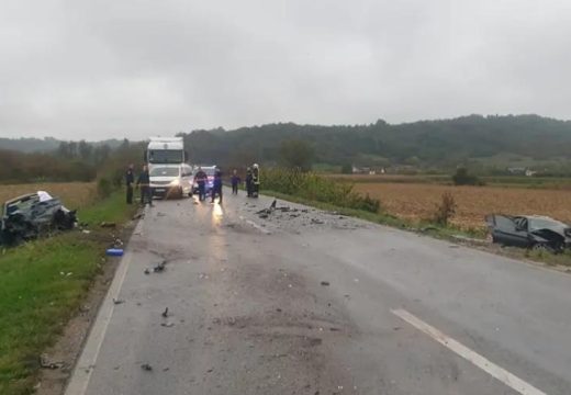 Hronika: Jedna osoba stradala u nesreći kod Doboja