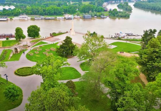 Beograd: Žena pala sa zidina na Kalemegdanu