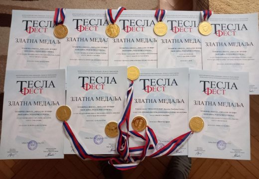 Tesla fest: Mladi semberski inovatori osvojili devet zlatnih medalja